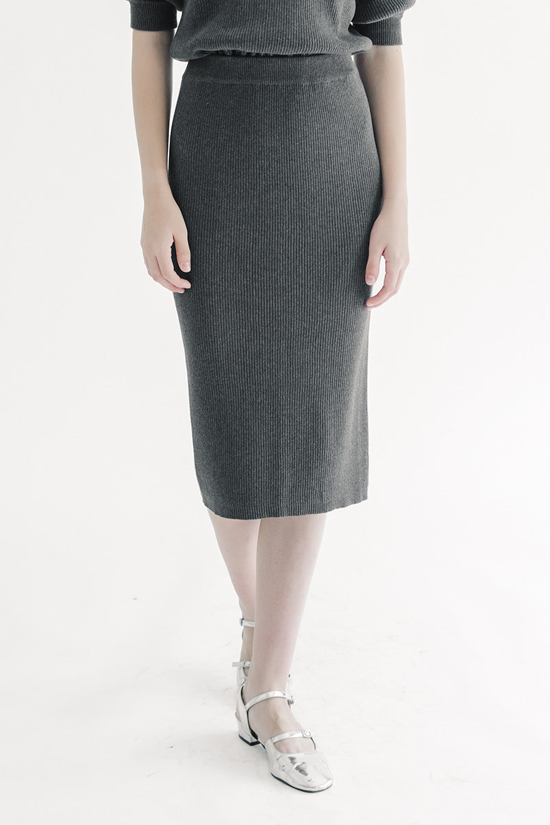 Essential Knit Skirt In Dark Grey