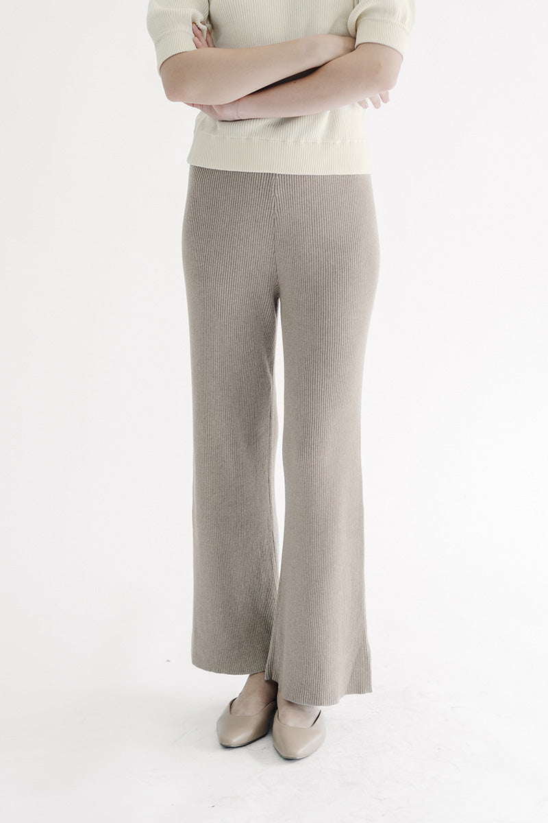 Essential Knit Long Pants In Brown