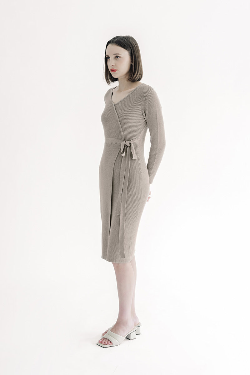 Essential Knit Dress In Brown