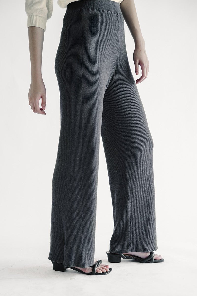 Essential Knit Long Pants In Dark Grey