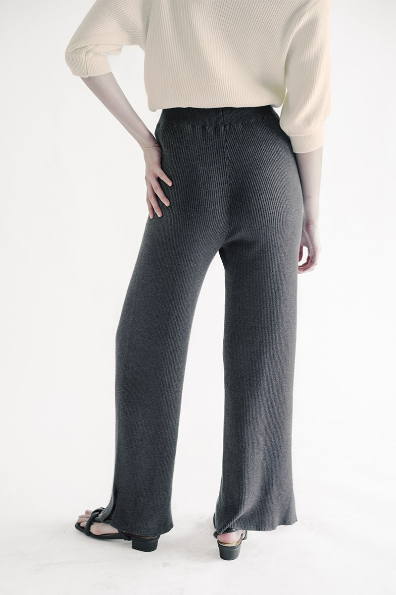 Essential Knit Long Pants In Dark Grey