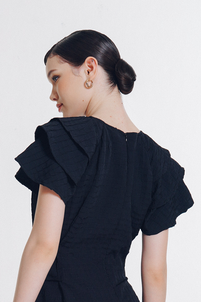 Buckle 15 Pleated Dress In Black