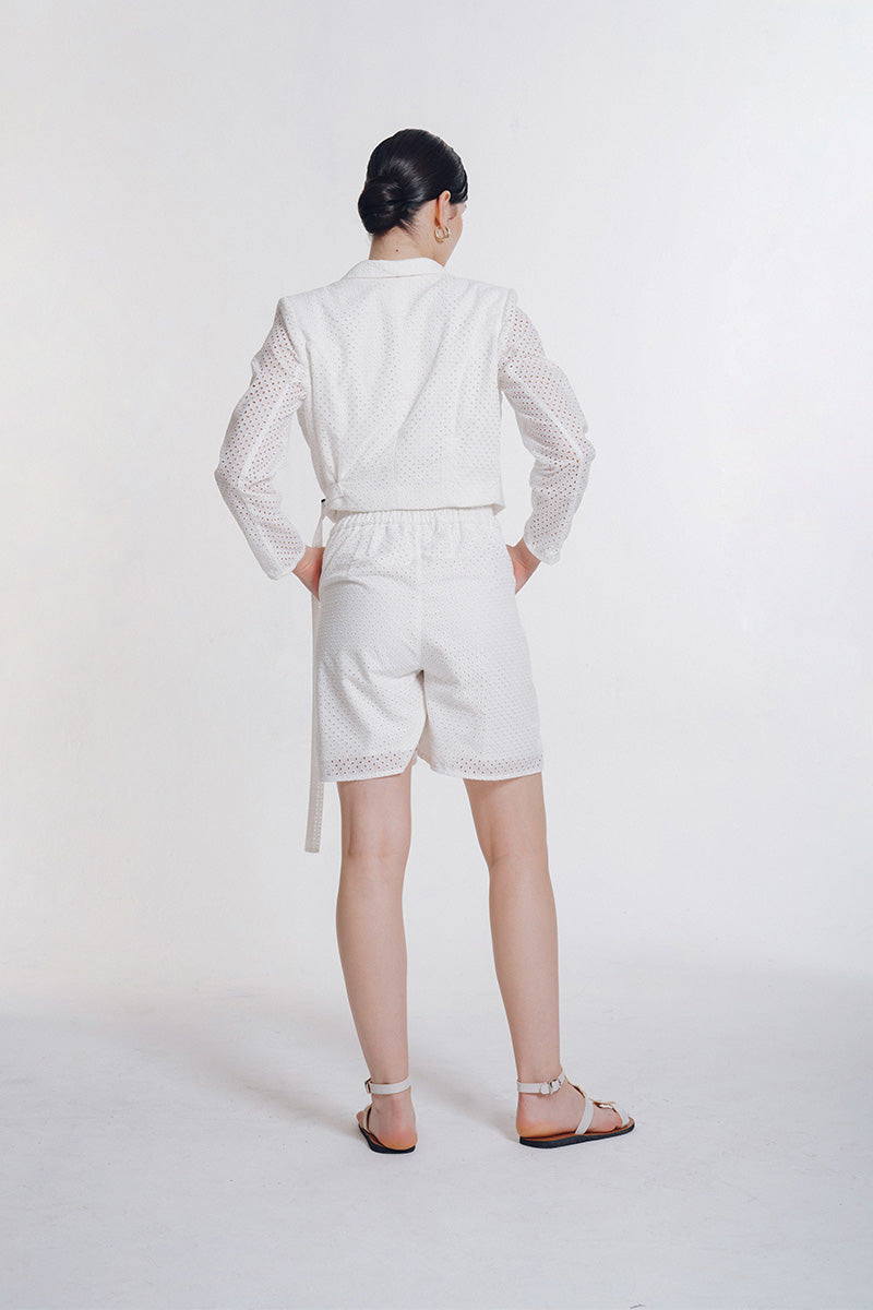 Buckle 25 Crop Embroidery Blazer In White