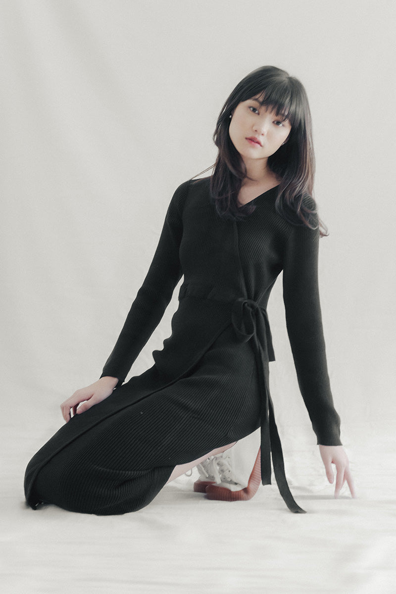 Essential Knit Dress In Black