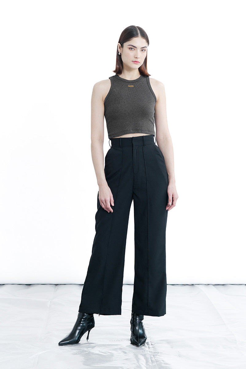 Essential Crop Top In Dark Grey