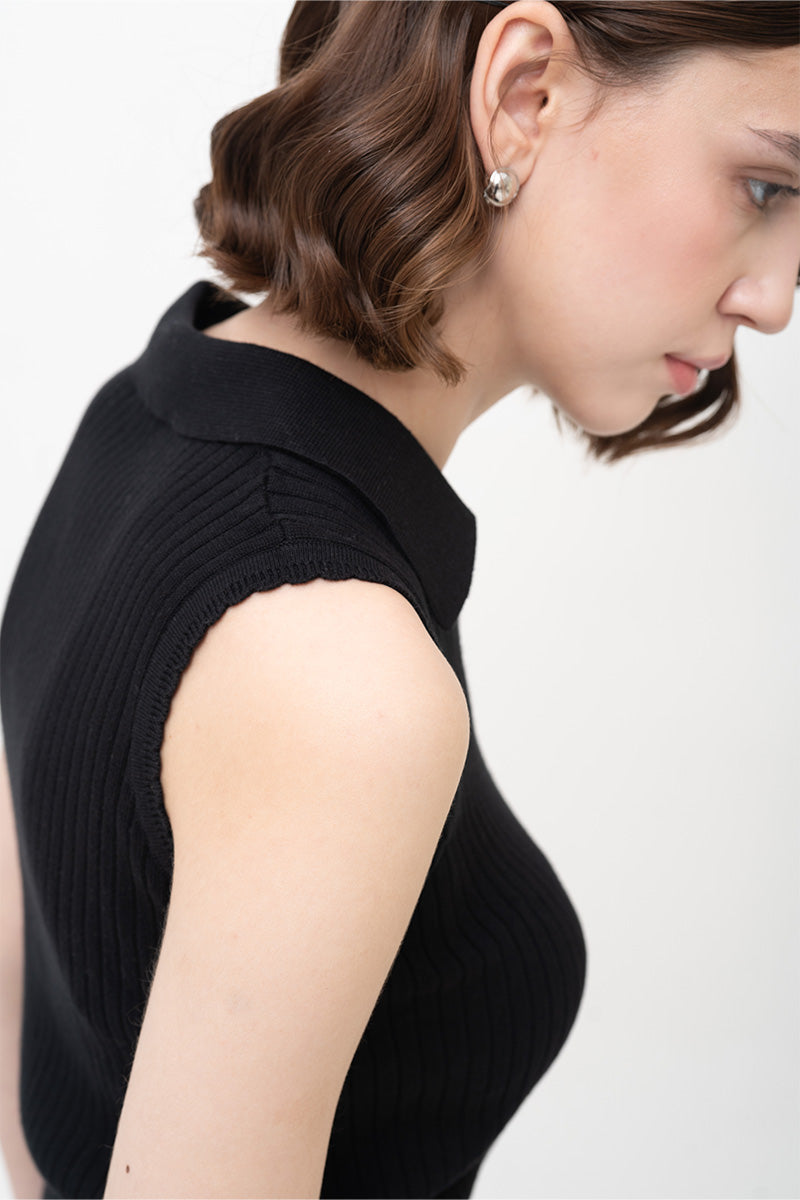 Essential Rib-Knit Cotton Polo Vest In Black
