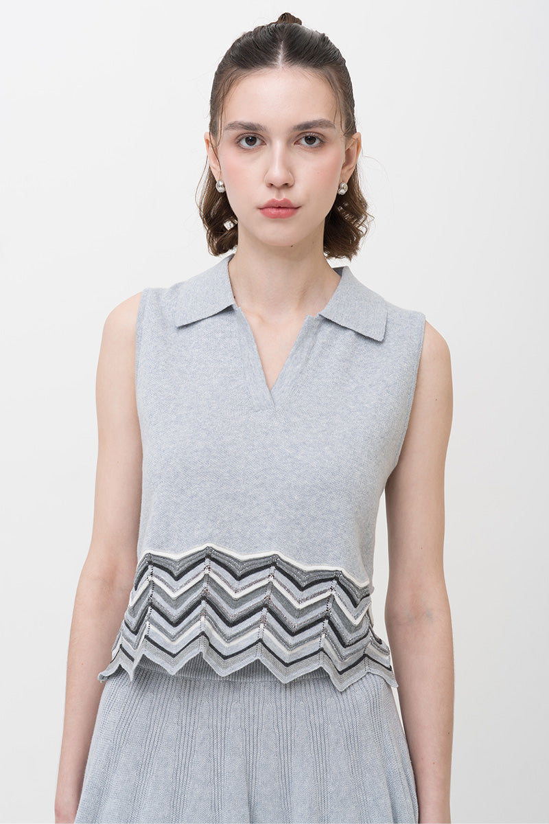 Zig-Zag Trimmed Polo Vest In Light Grey