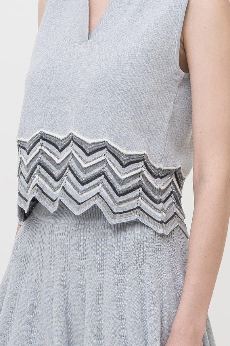 Zig-Zag Trimmed Polo Vest In Light Grey