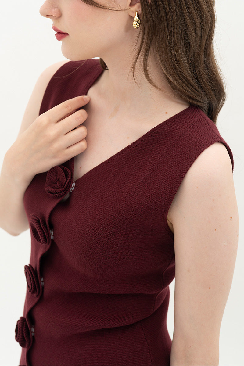 Essential Flower Buttoned Vest In Maroon
