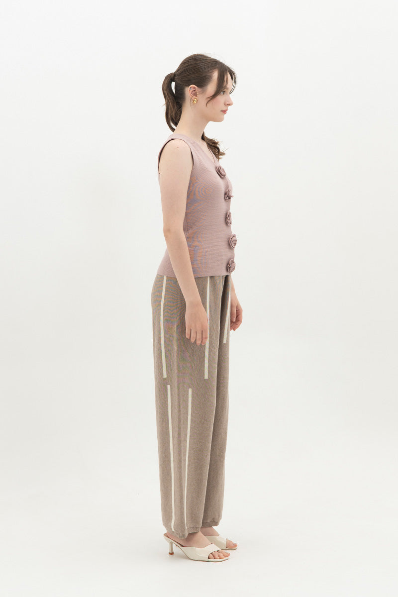 Essential Flower Buttoned Vest In Mauve Pink