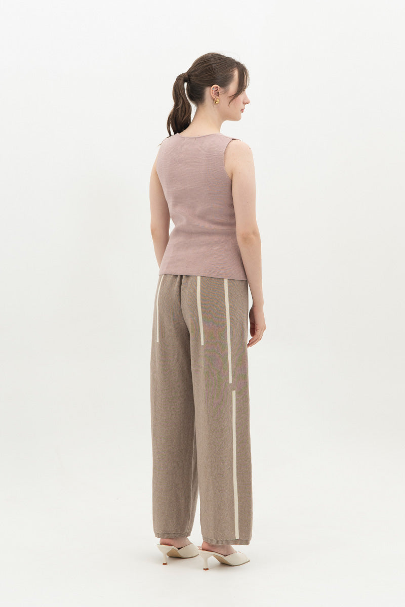 Essential Flower Buttoned Vest In Mauve Pink