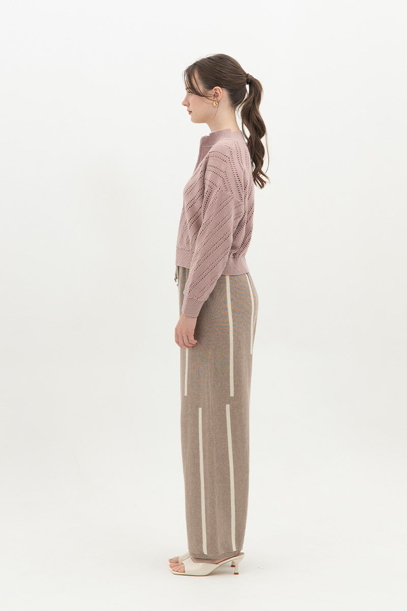 Essential Perforated Zip Sweater In Mauve Pink