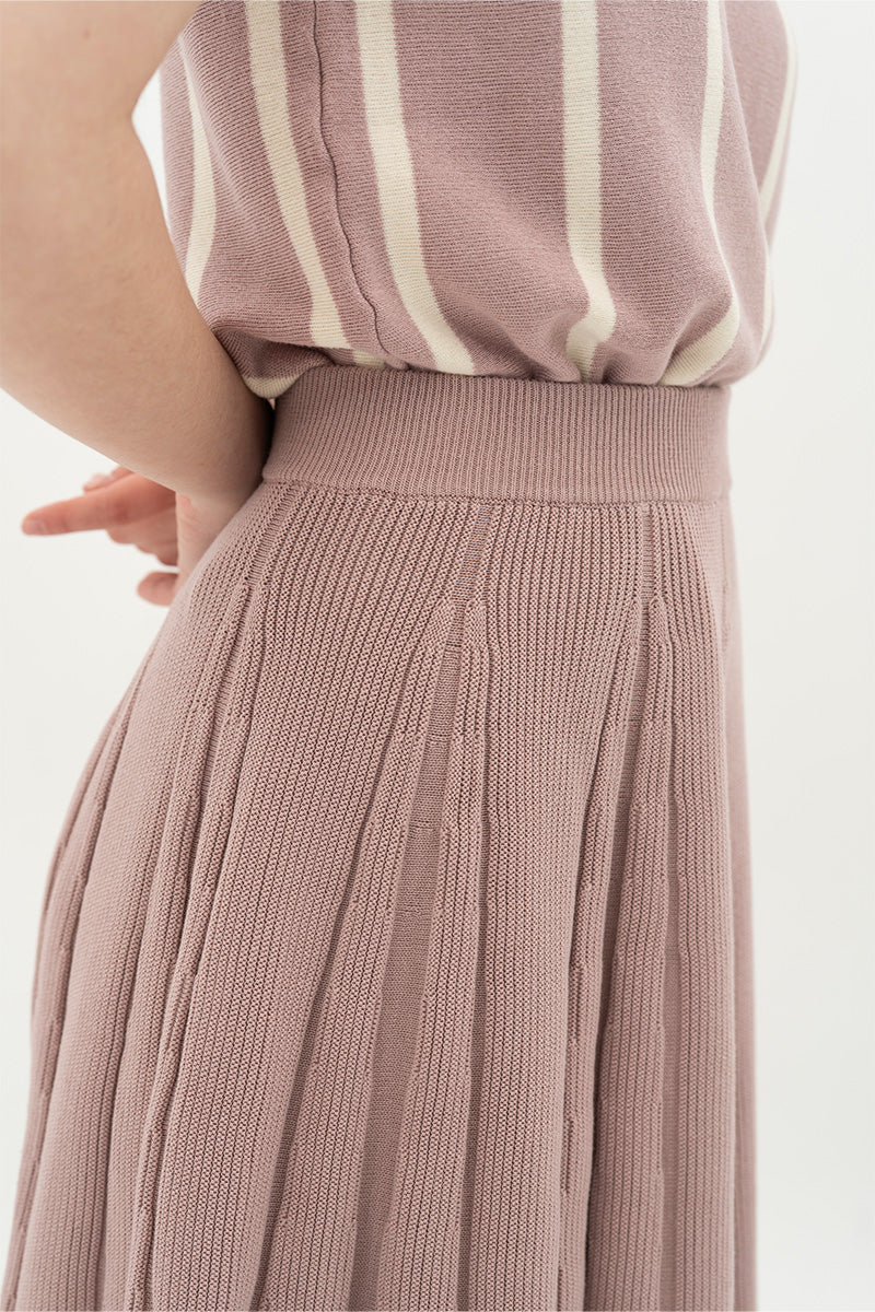 Essential Pleated Knit Mini Skirt In Mauve Pink