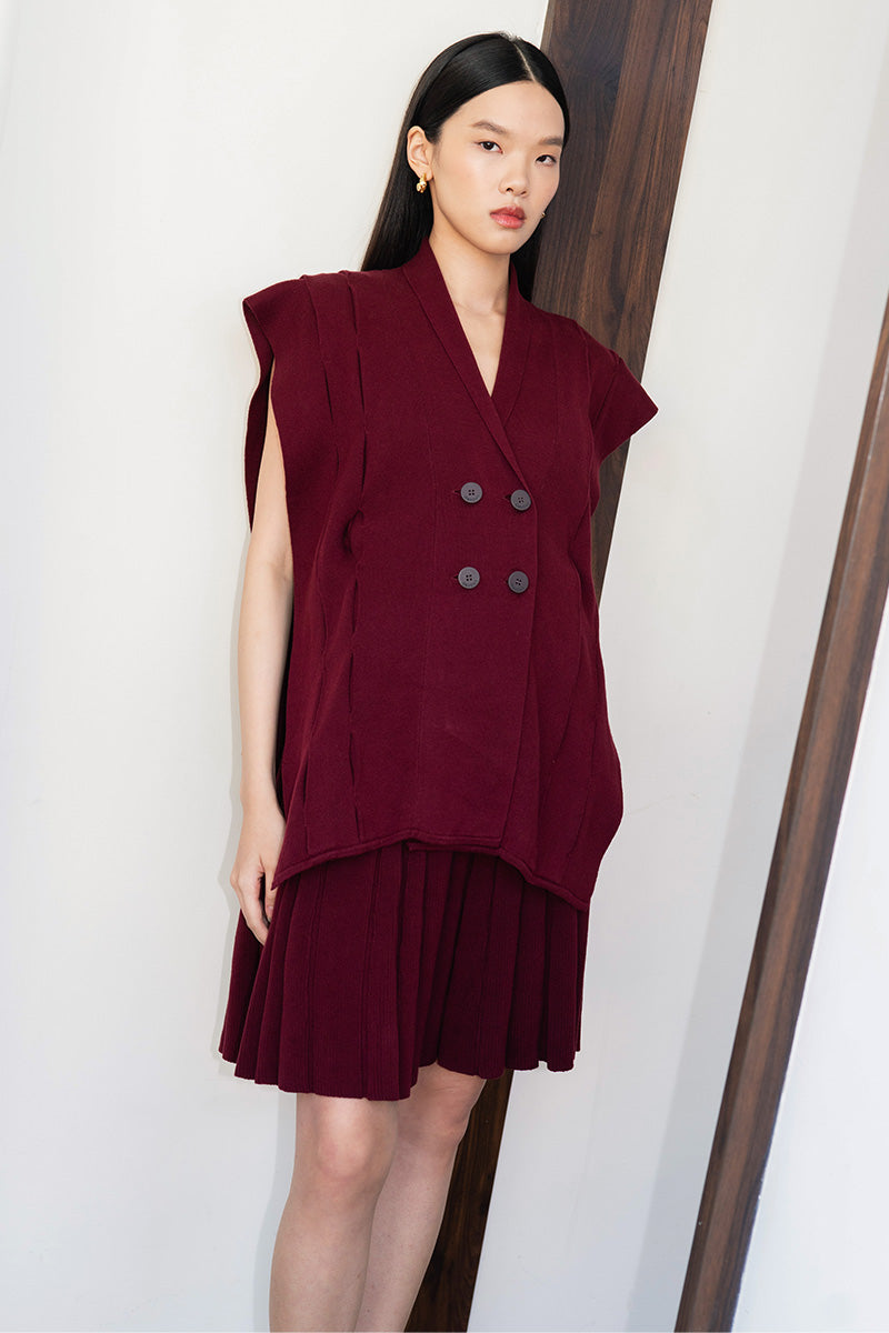 Essential Side-Tie Vest In Maroon