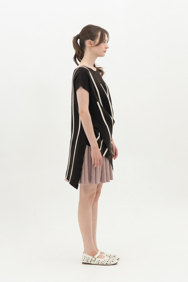 Essential Striped Cross-Button Top In Cacao