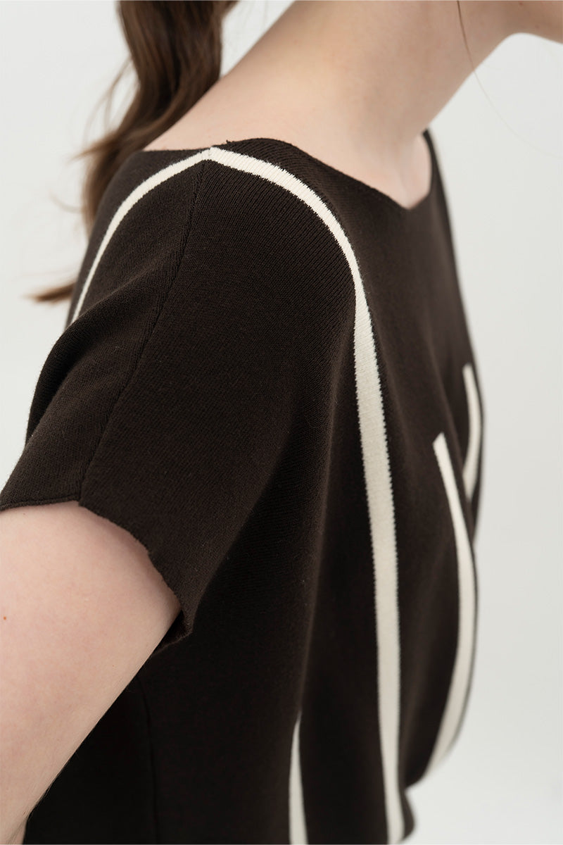 Essential Striped Cross-Button Top In Cacao
