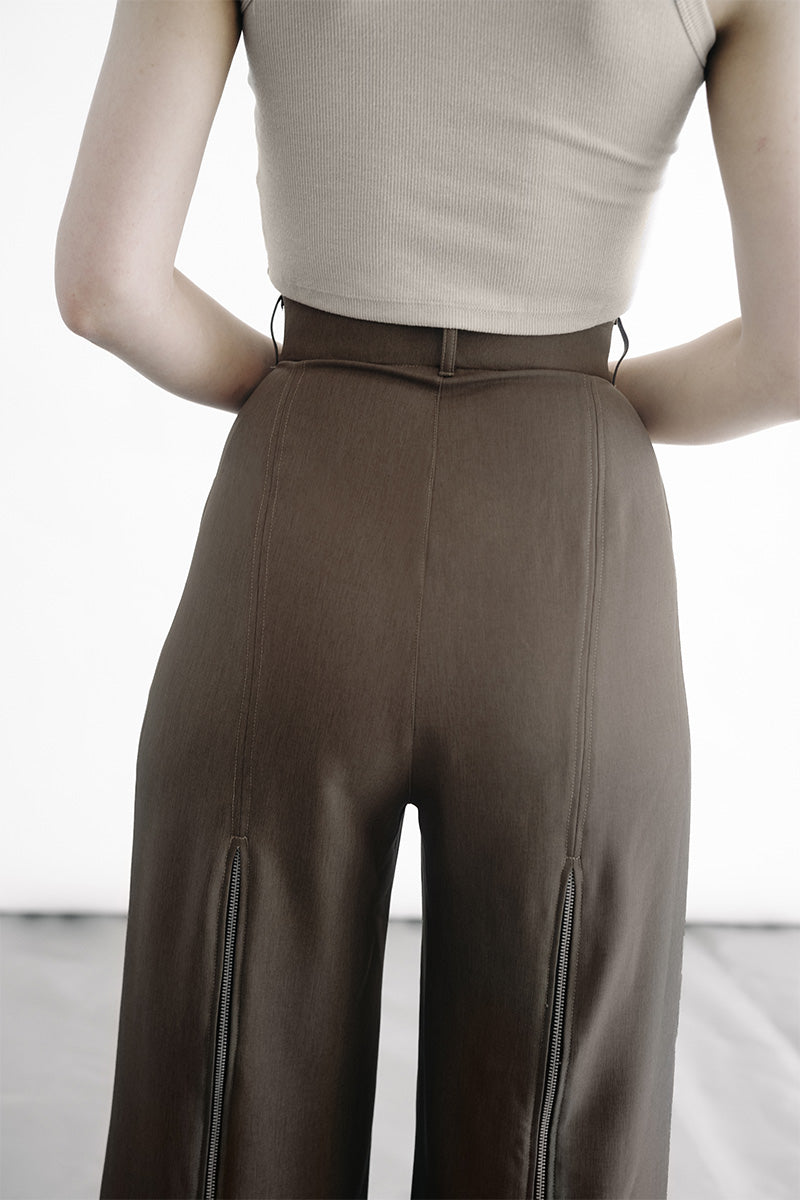 Zipper Back Pants In Dark Khaki