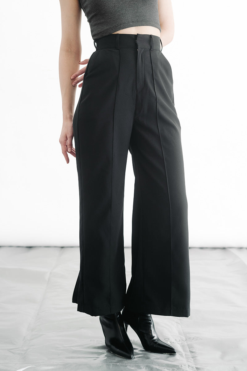 Zipper Back Pants In Black