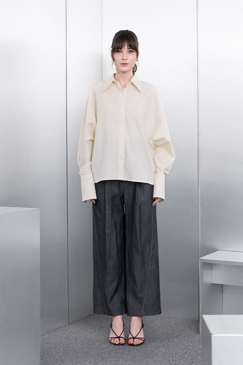 Batwing-Sleeved Shirt In Cream