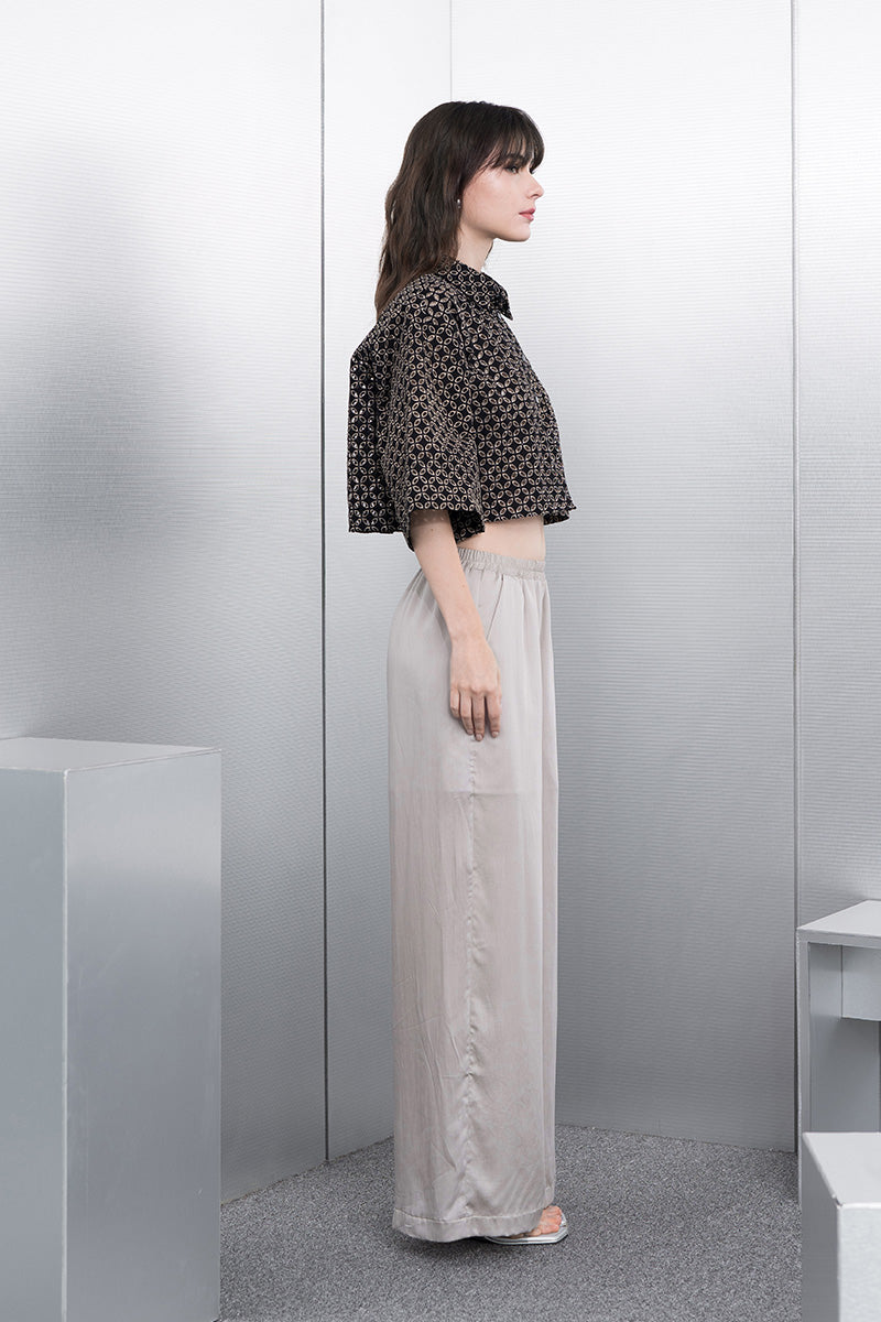 Embroidered Cropped Shirt In Black