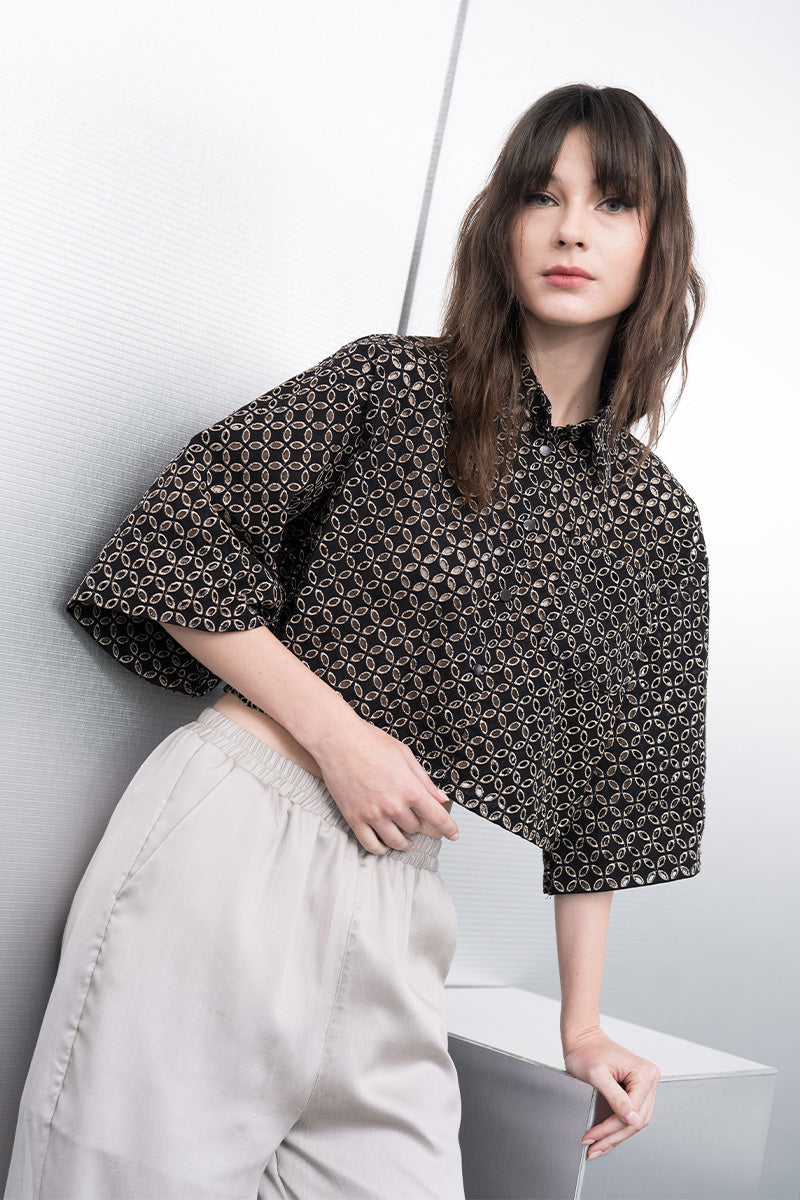 Embroidered Cropped Shirt In Black