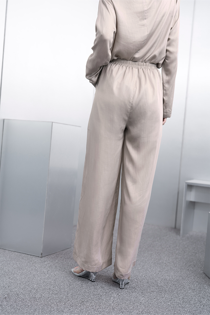 Sateen Straight Leg Pants In Beige