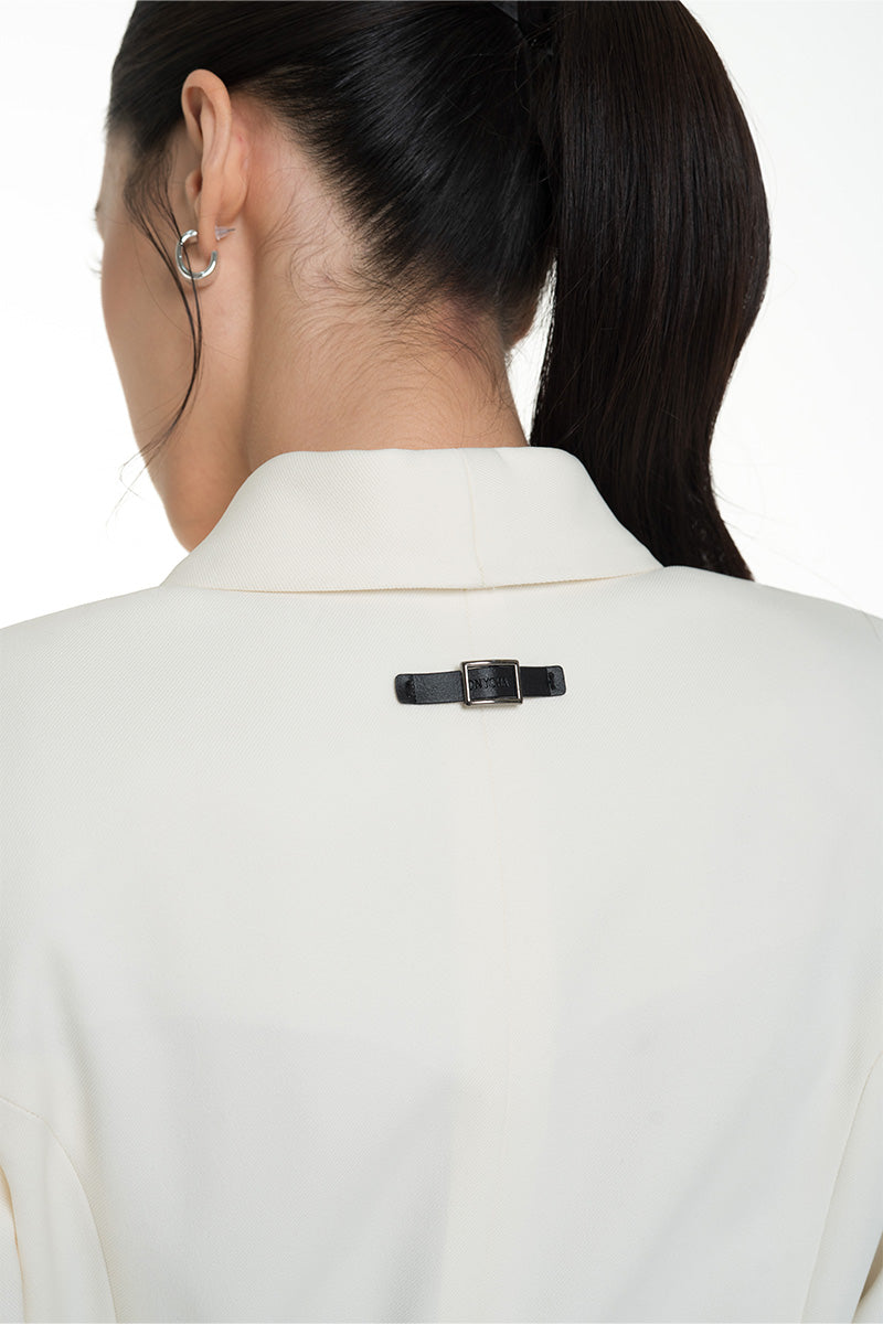 Buckle 15 Long Fitted Blazer In Ivory
