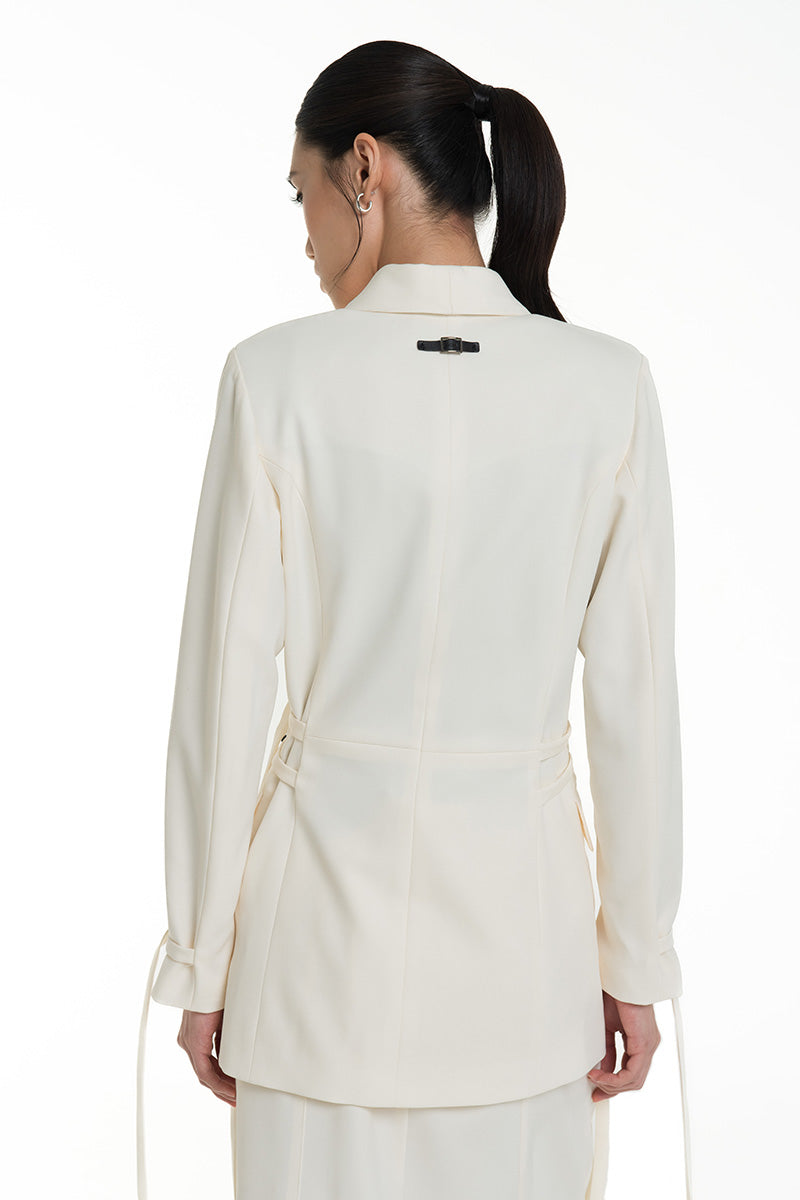 Buckle 15 Long Fitted Blazer In Ivory