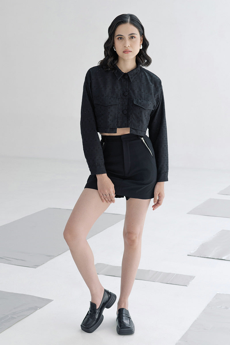 Embroidery Crop Pocket Shirt In Black