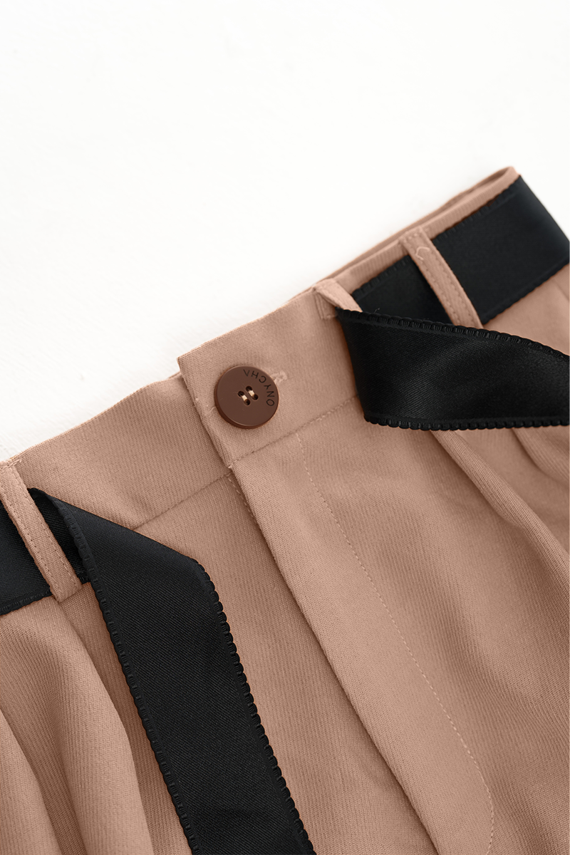 Bow Belt Cropped Pants In Camel