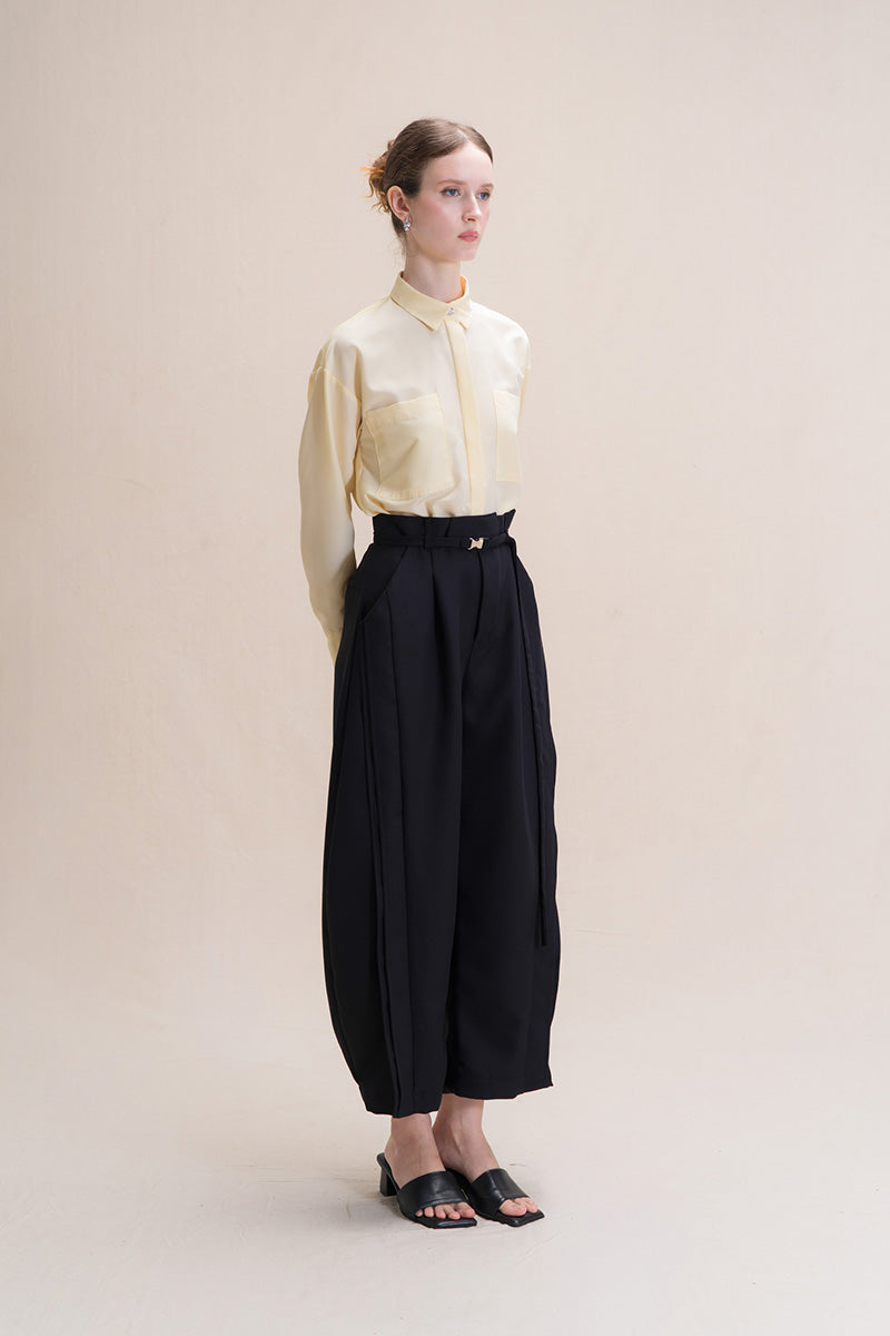 Barrel Pants With Buckle Belt And Side Stripes In Black