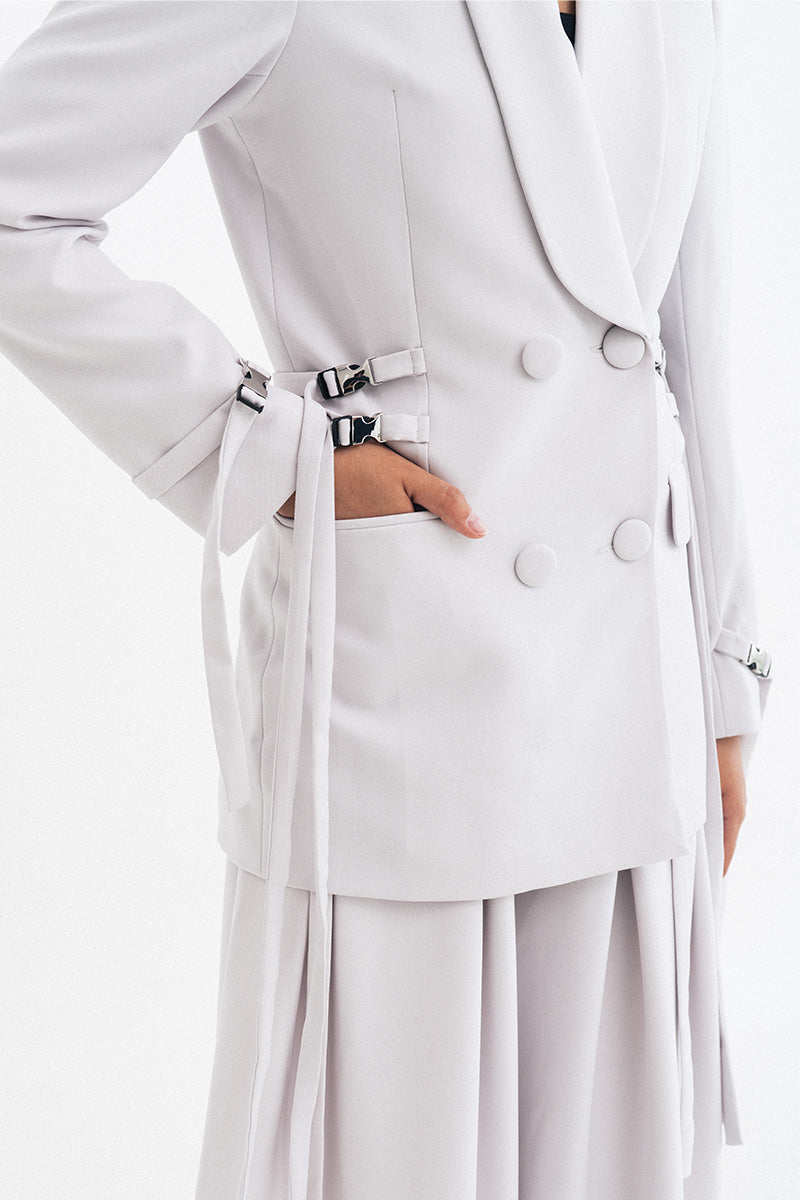 Buckle 15 Long Fitted Blazer In Light Grey