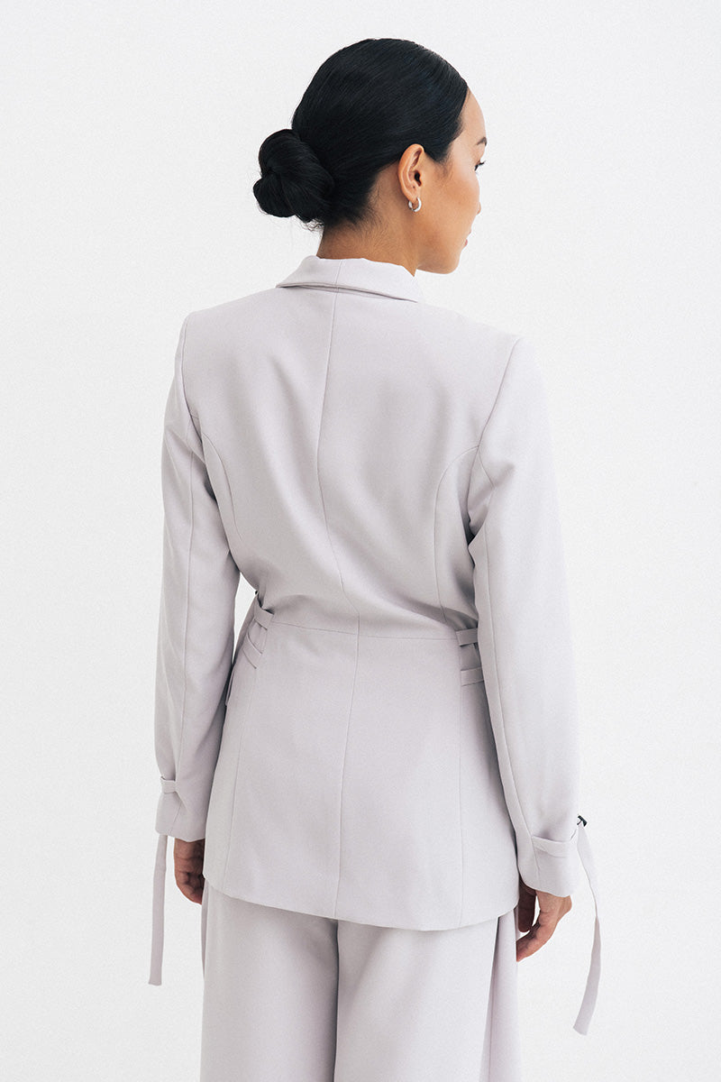 Buckle 15 Long Fitted Blazer In Light Grey