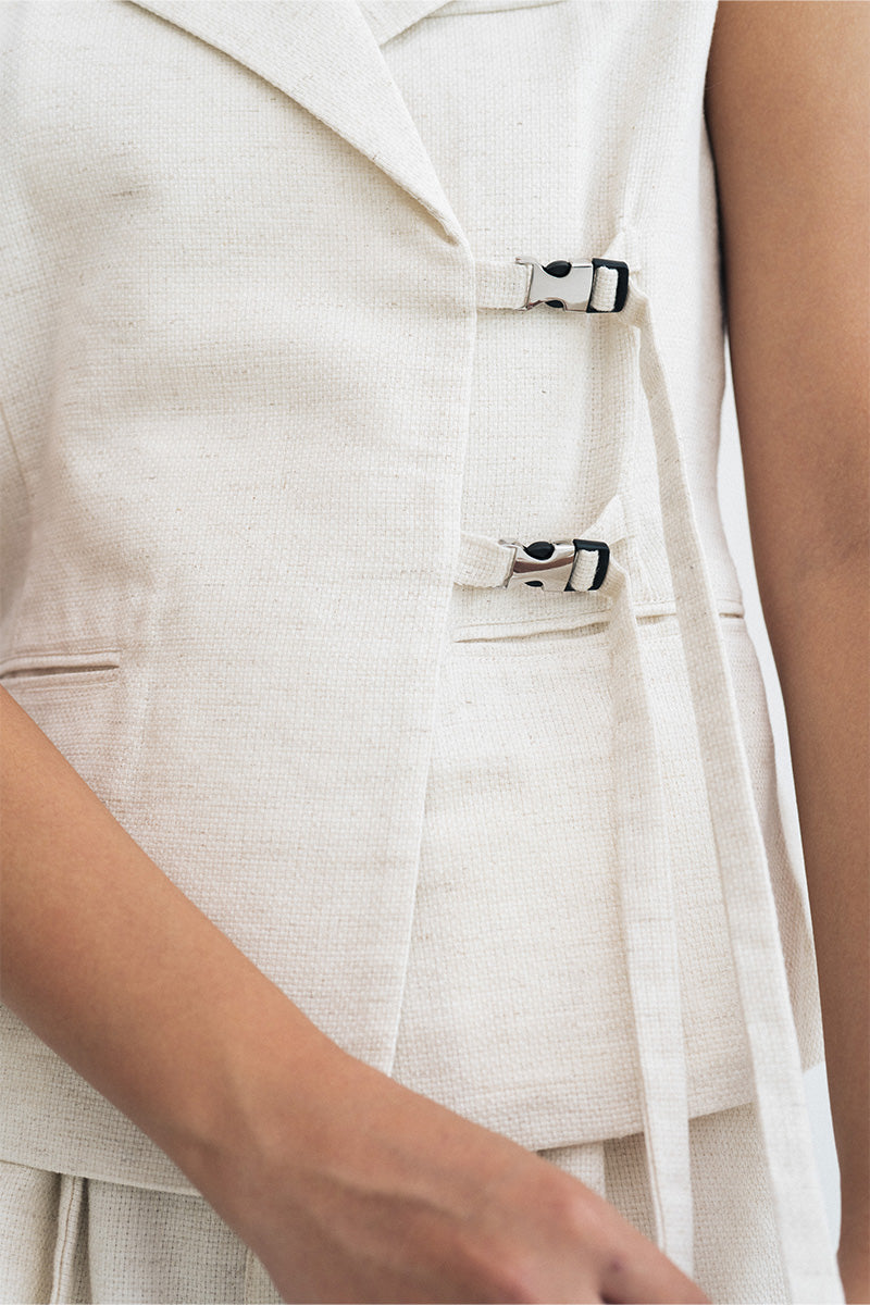 Buckle 15 Natural Collar Vest In Broken White
