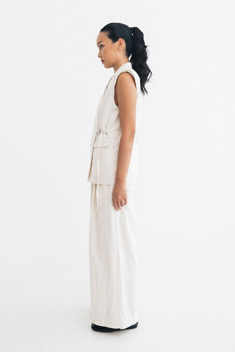 Buckle 15 Natural Padded Vest In Broken White