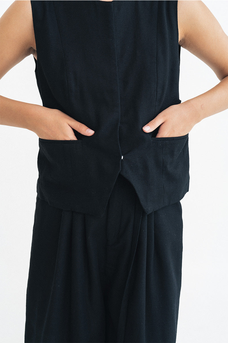 Buckle 15 Natural Vest In Black