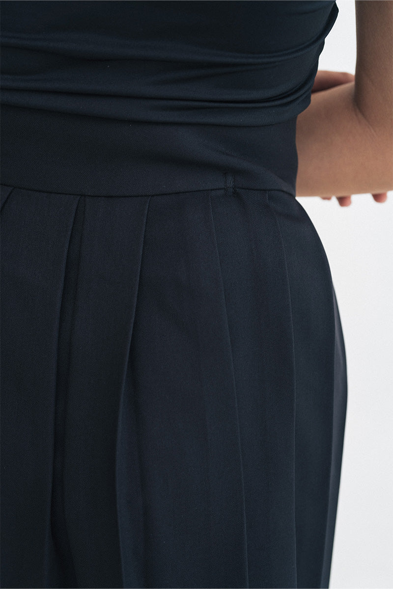 Buckle 25 Flare Pleated Skirt In Black