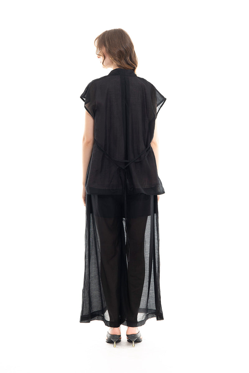 Cap-Sleeved Tie Waist Vest In Black