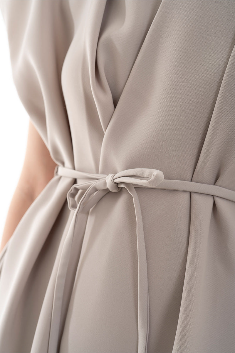 Cap-Sleeved Tie Waist Vest In Taupe