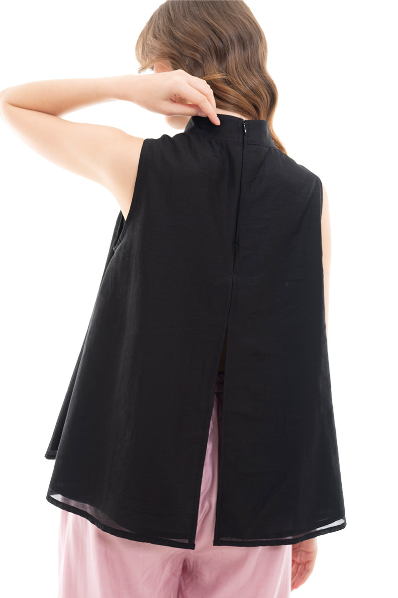 Mock Neck Sleeveless Top In Black