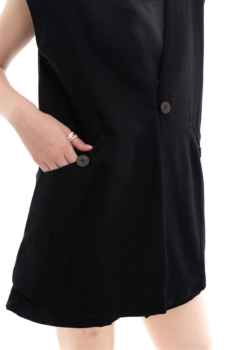 Natural Oversized Vest In Black