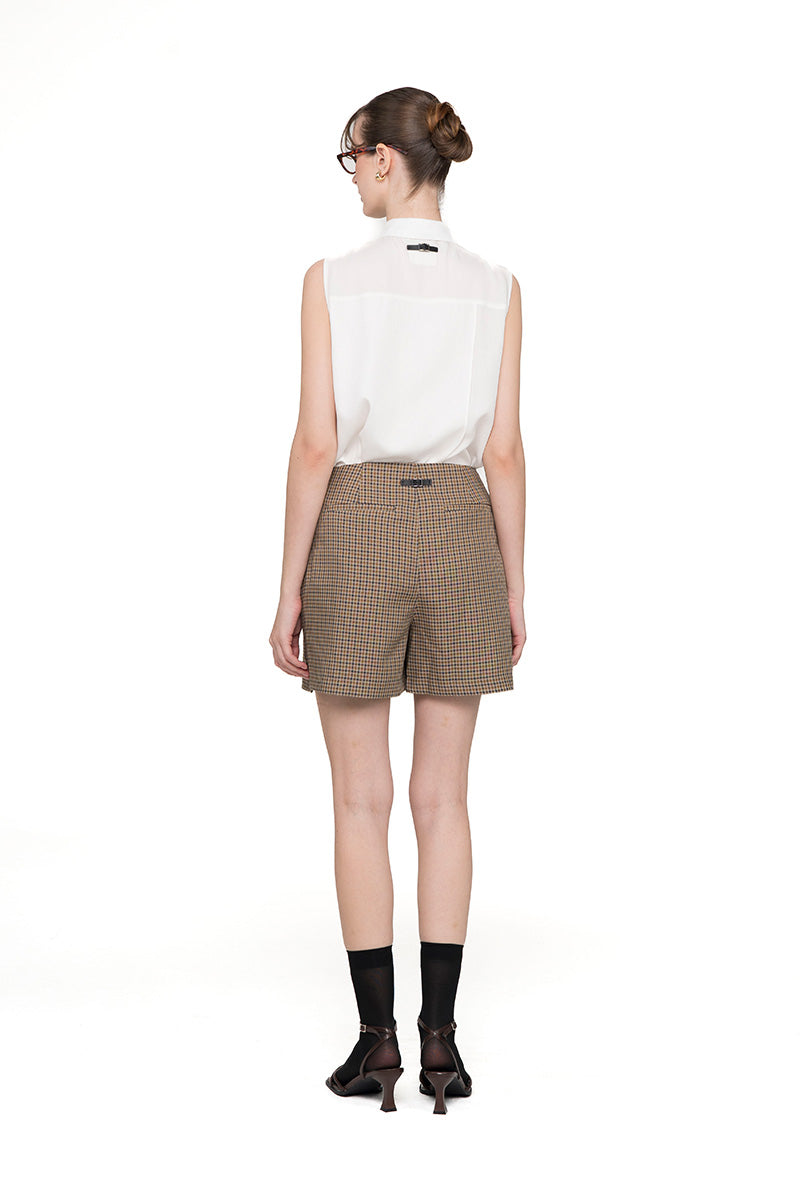 Buttoned Mini Skort In Brown Houndstooth