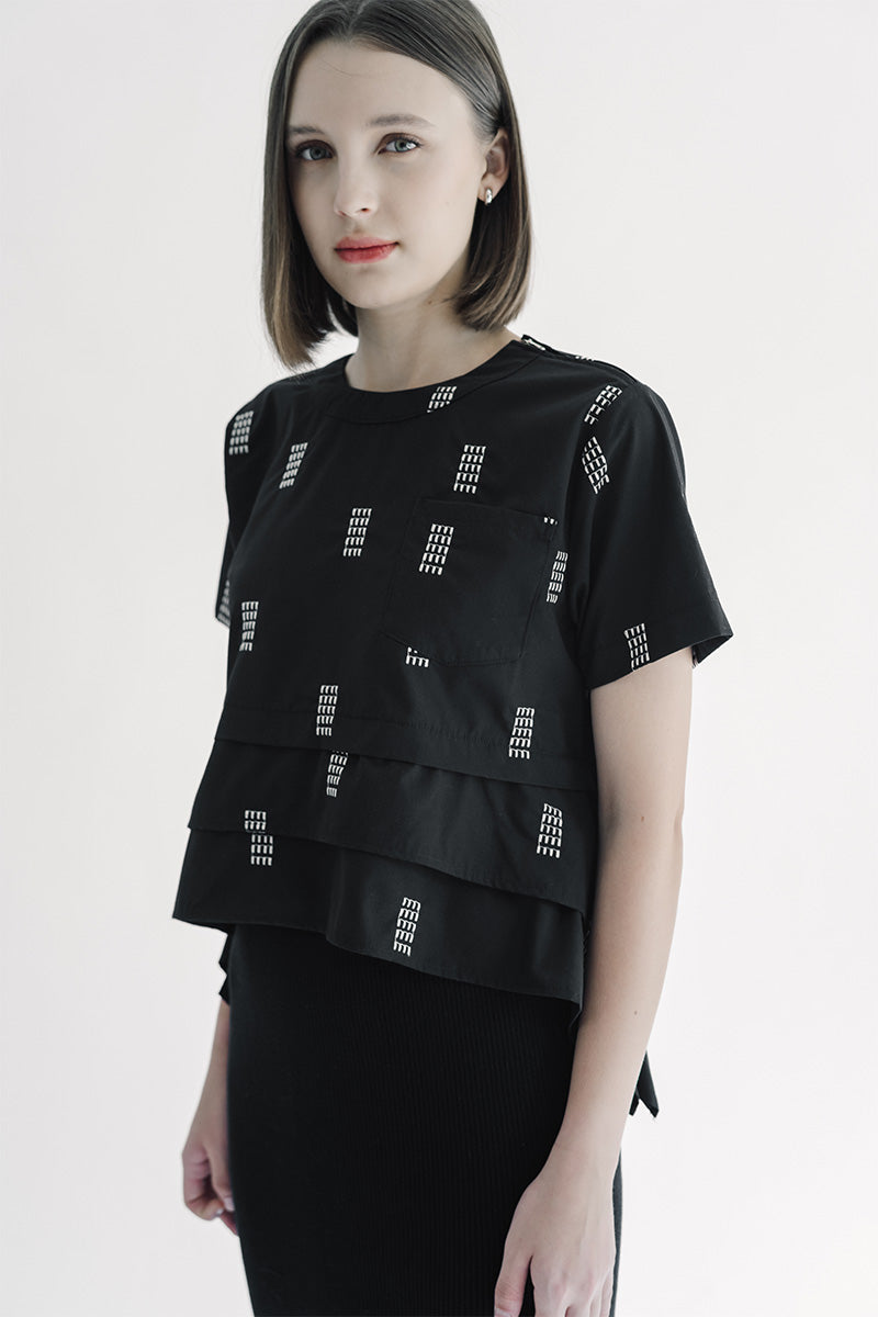 Essential Embroidery Ruffle Top In Black