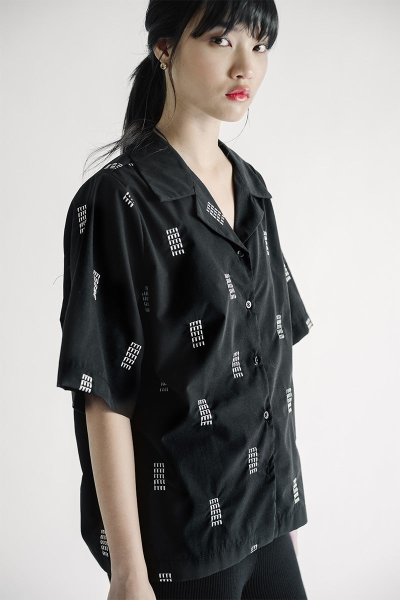 Essential Embroidery Shirt In Black