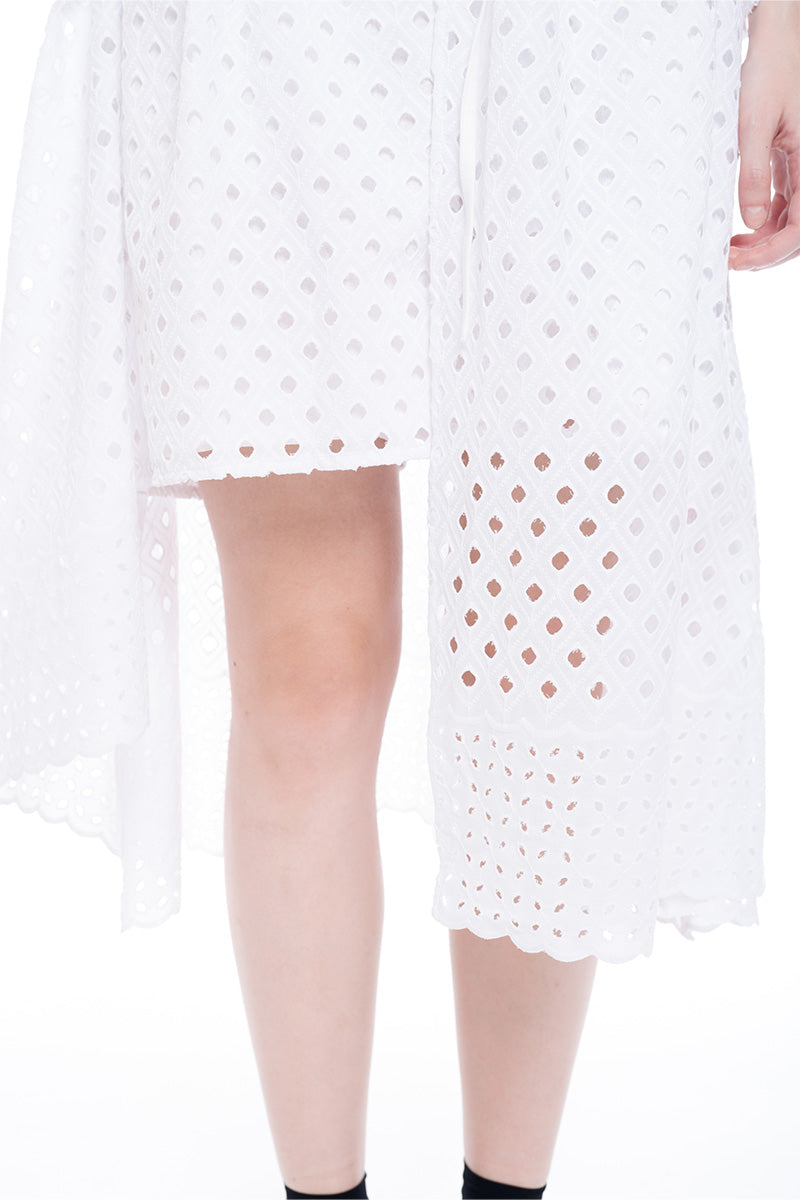 Square Embroidery Outer In White