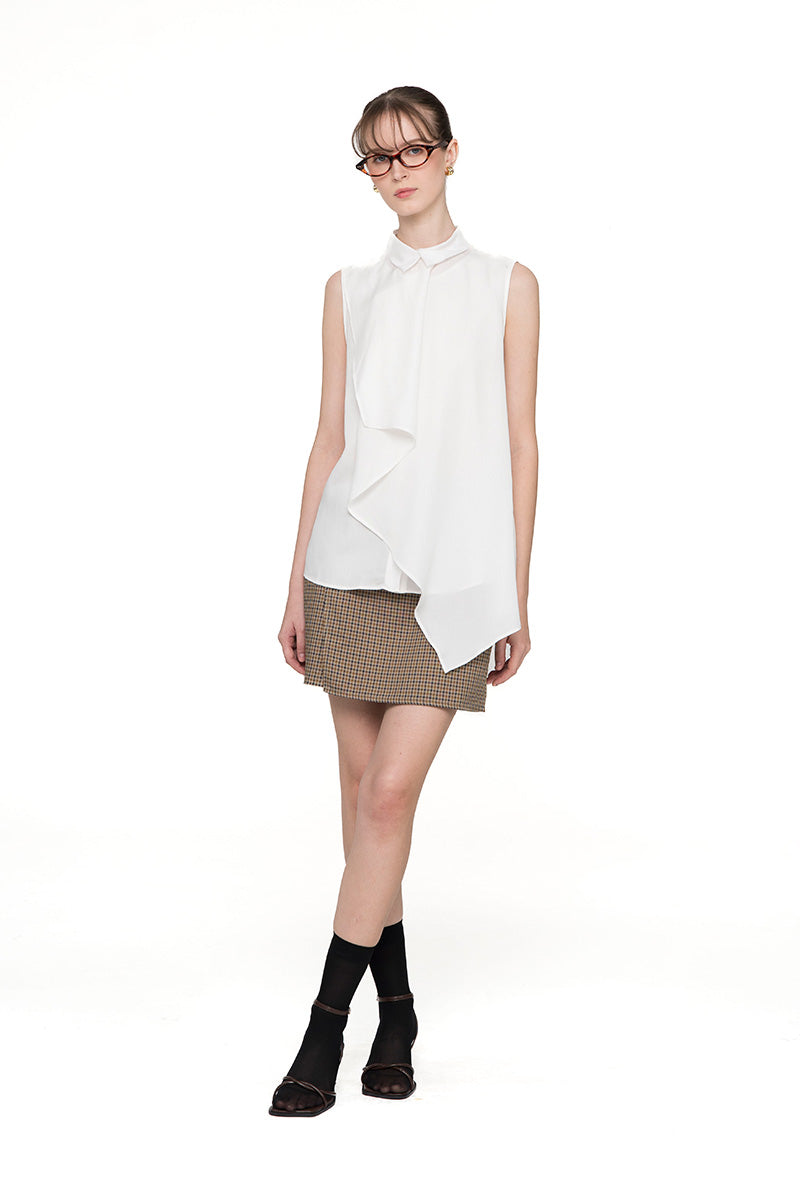 Asymmetric Double Layer Sleeveless Shirt In White
