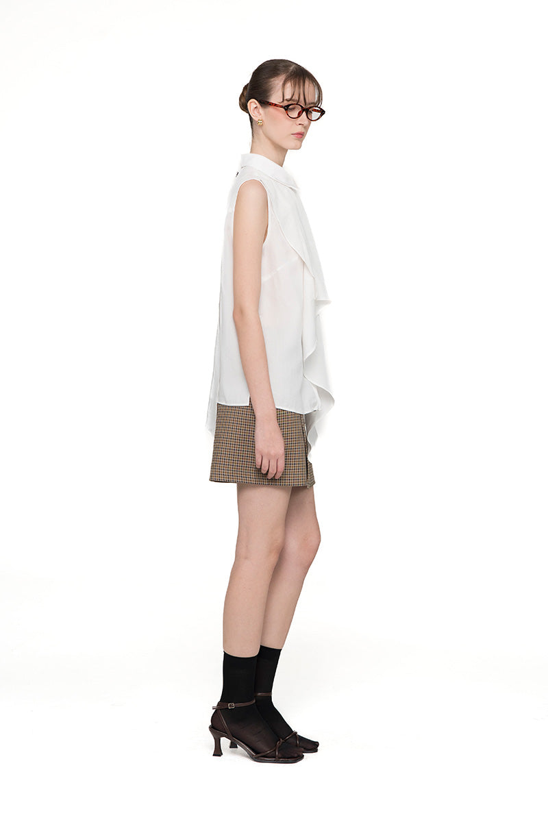 Asymmetric Double Layer Sleeveless Shirt In White