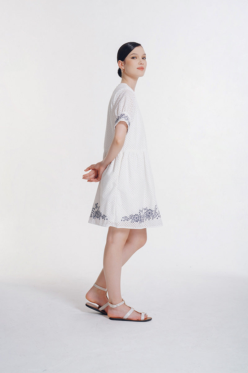 Embroidery Dress In White