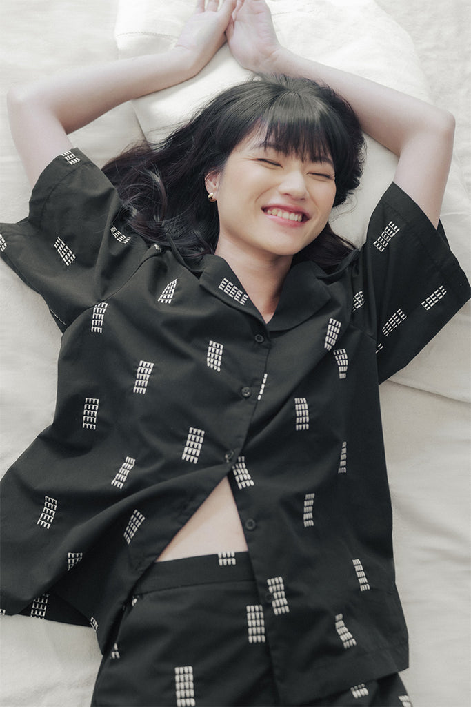 Essential Embroidery Shirt In Black