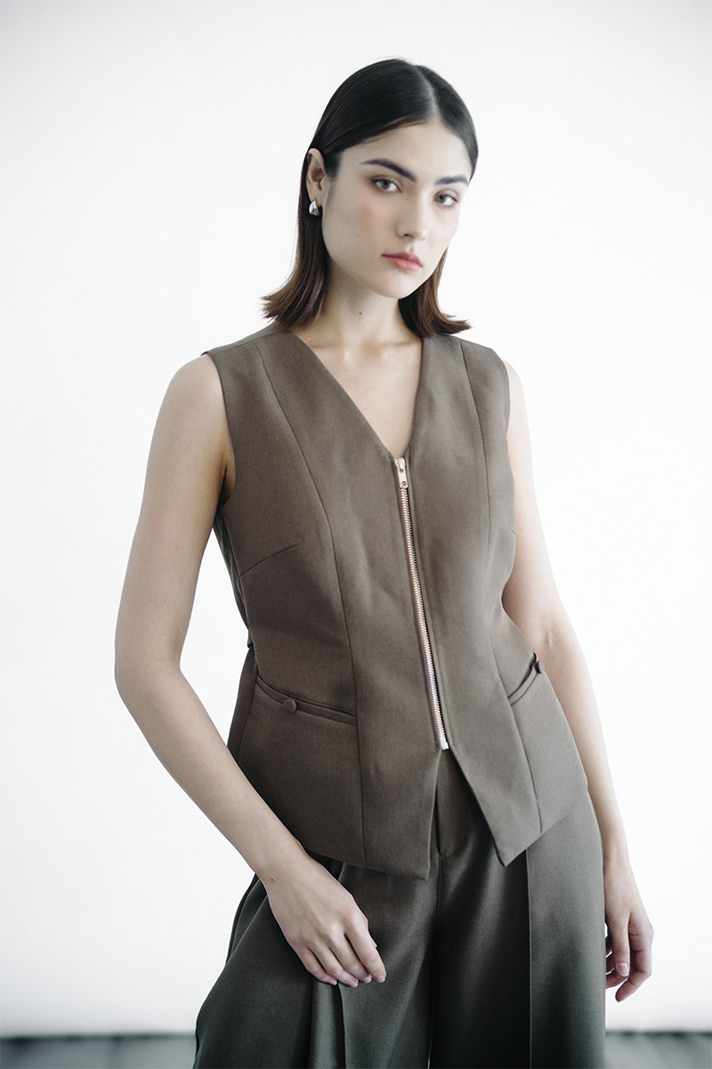 Zipper Vest In Dark Khaki